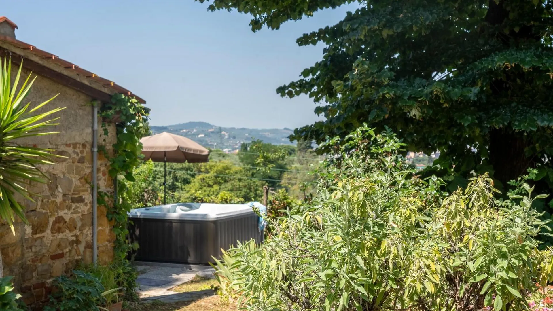 Apartment Charming Florentine Hideout Florence Italy