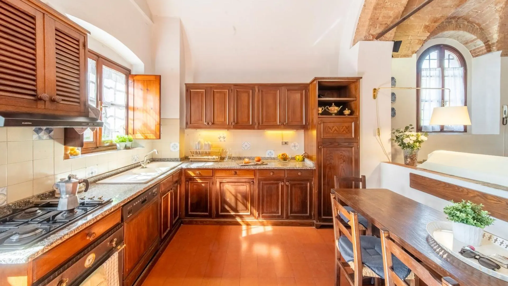 Charming Florentine Hideout Florence Apartment