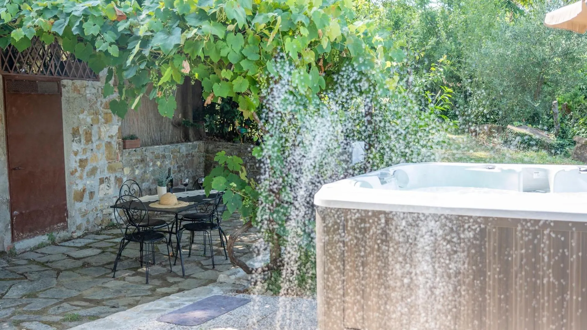 Apartment Charming Florentine Hideout Florence Italy